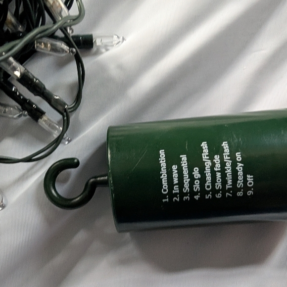 Multicolor Christmas Lights 100 LED 33 ft Battery Operated String Lights (EUC) - Picture 10 of 12